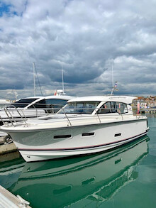 Nimbus 305 Coupe For Sale